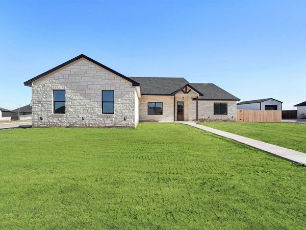5207 Hollow Ranch DR, Salado, TX 76571