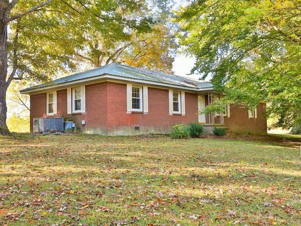 4030 Shades Bridge Road, Greenfield, TN 38230