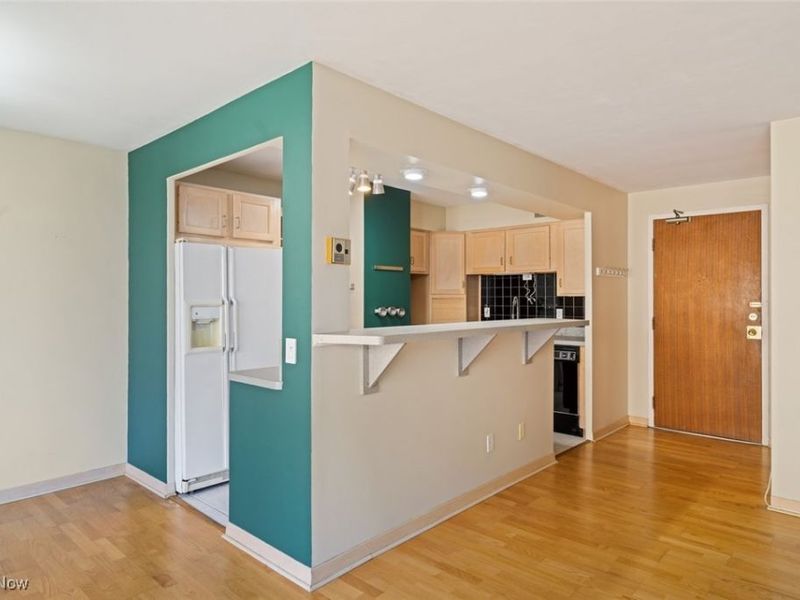 12520 Edgewater Drive, Unit 608, Lakewood, OH 44107 Photo 16