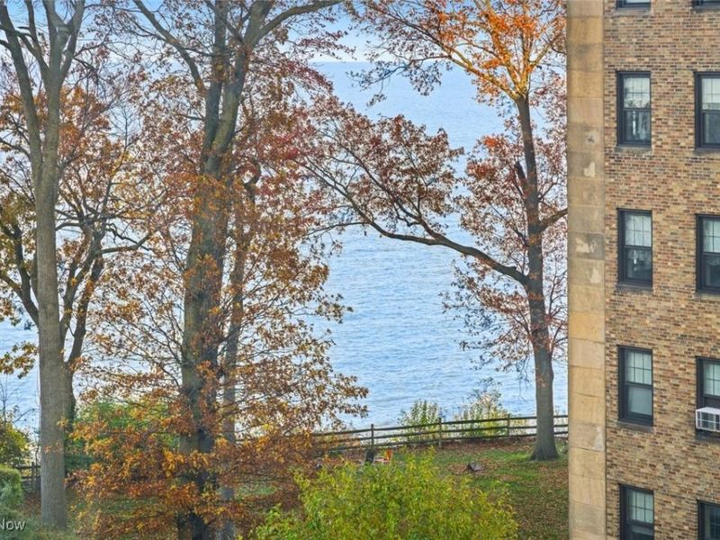 12520 Edgewater Drive, Unit 608, Lakewood, OH 44107 Photo 25