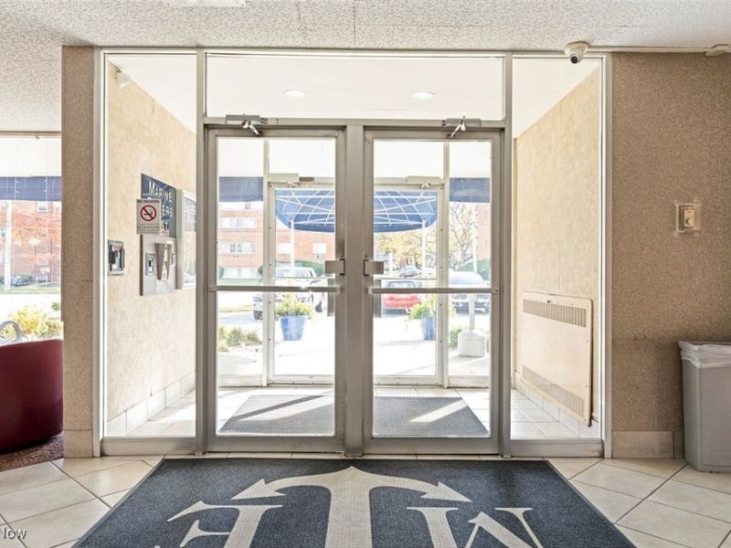 12520 Edgewater Drive, Unit 608, Lakewood, OH 44107 Photo 3