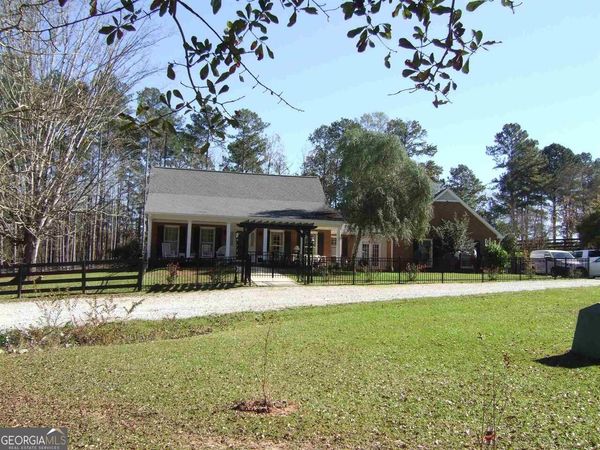 839 Sandy Creek Road, Fayetteville, GA 30214