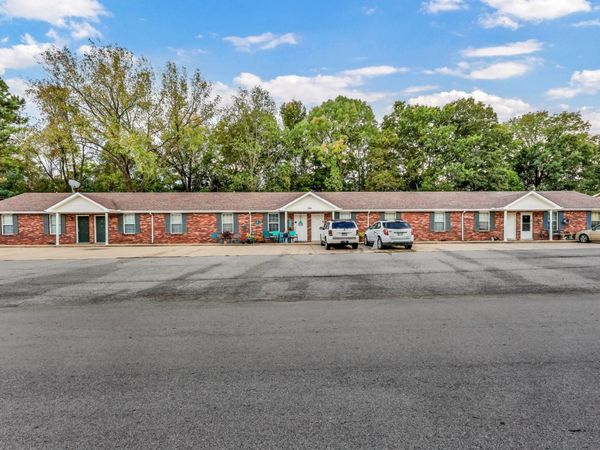 344 Dupuis Dr, Clarksville, TN 37042