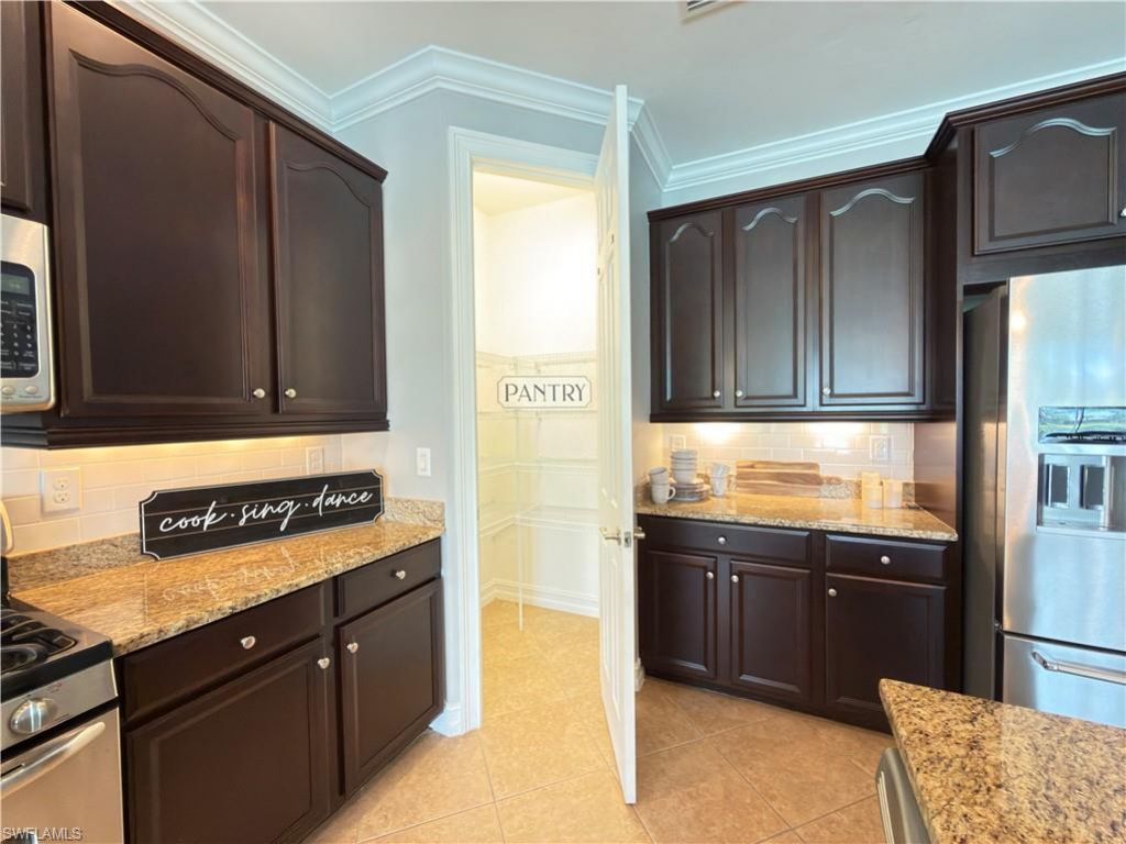 3940 Otter Bend Cir, Fort Myers, FL 33905 Photo