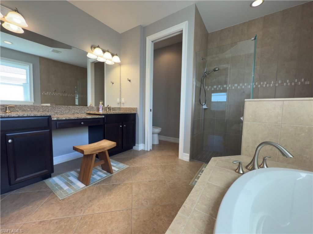 3940 Otter Bend Cir, Fort Myers, FL 33905 Photo