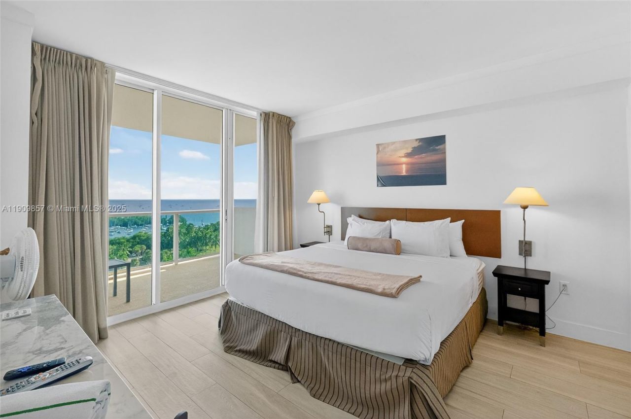 2889 Mcfarlane Rd, Unit 1001, Miami, FL 33133 Photo