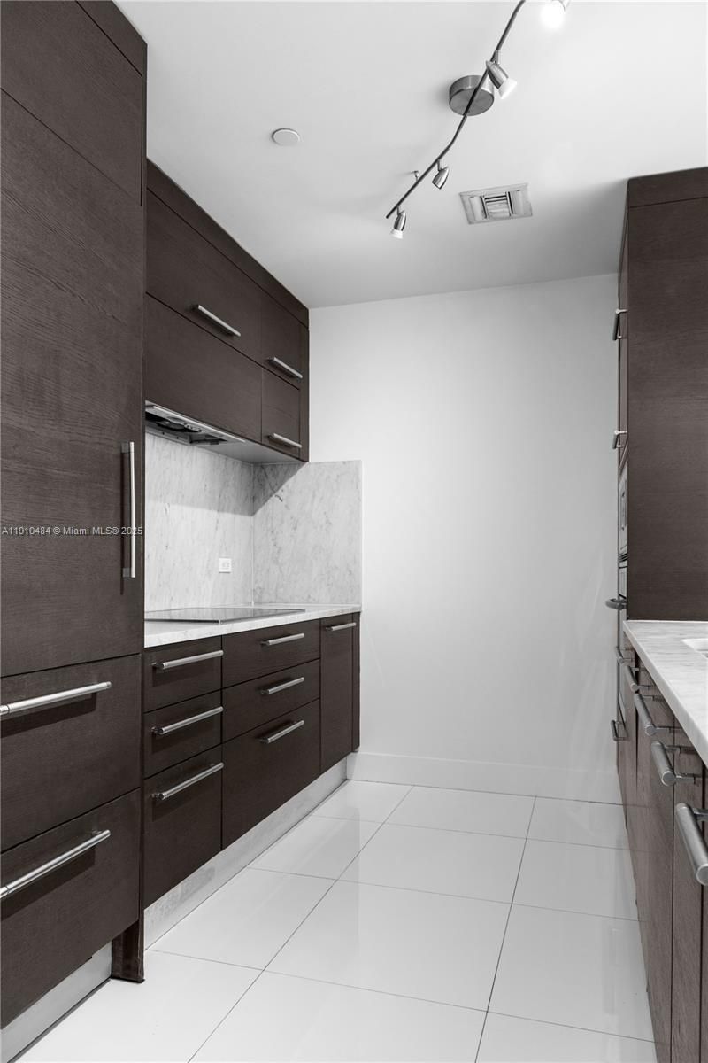 900 Biscayne Blvd, Unit 5610, Miami, FL 33132 Photo