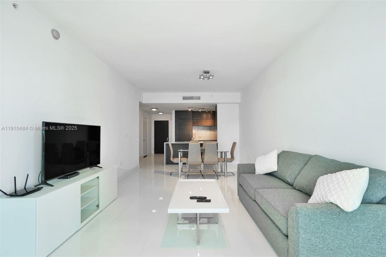 900 Biscayne Blvd, Unit 5610, Miami, FL 33132 Photo