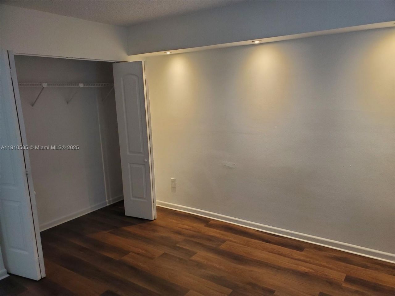 8260 SW 210th St, Unit 217, Cutler Bay, FL 33189 Photo