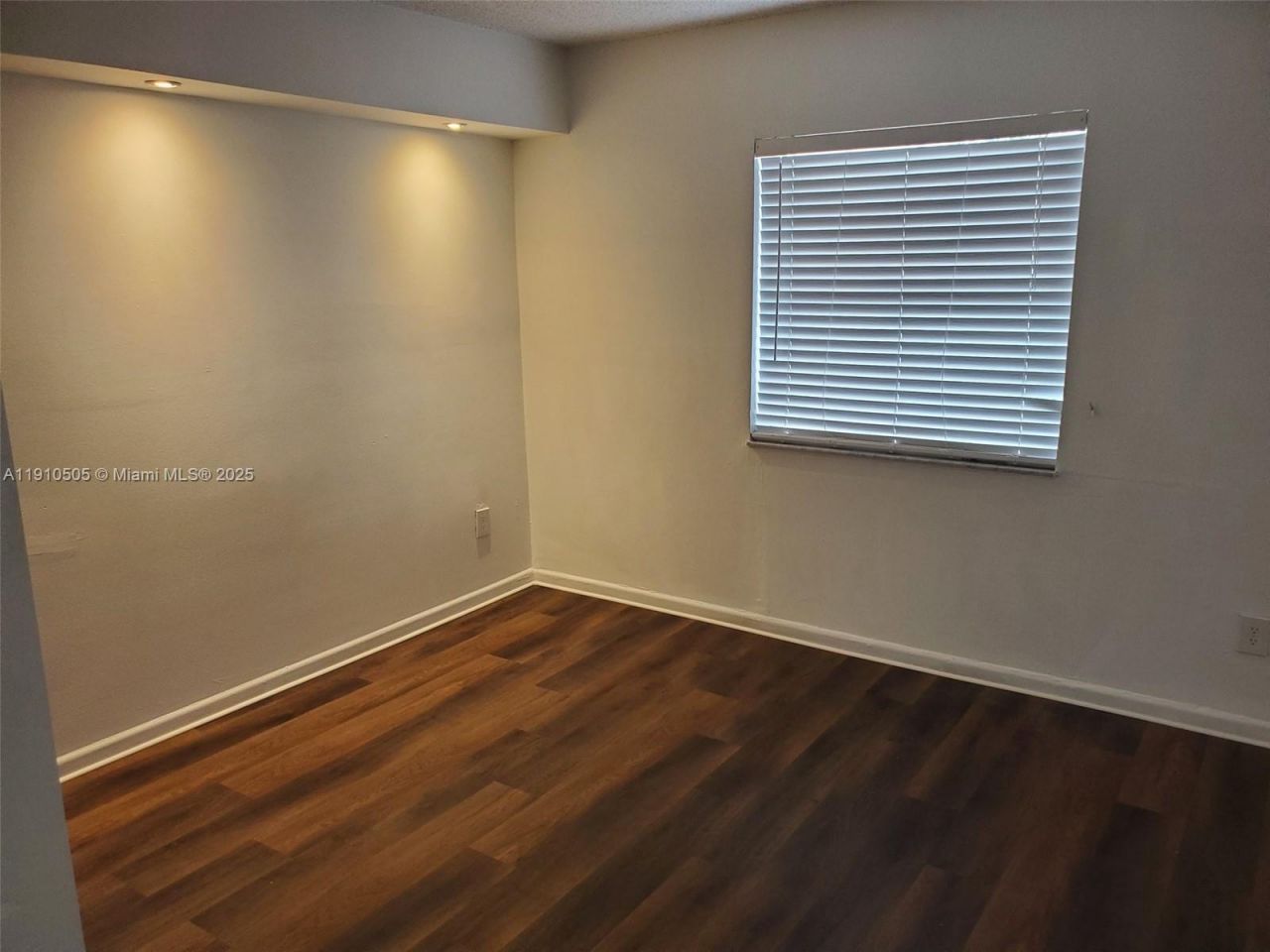 8260 SW 210th St, Unit 217, Cutler Bay, FL 33189 Photo