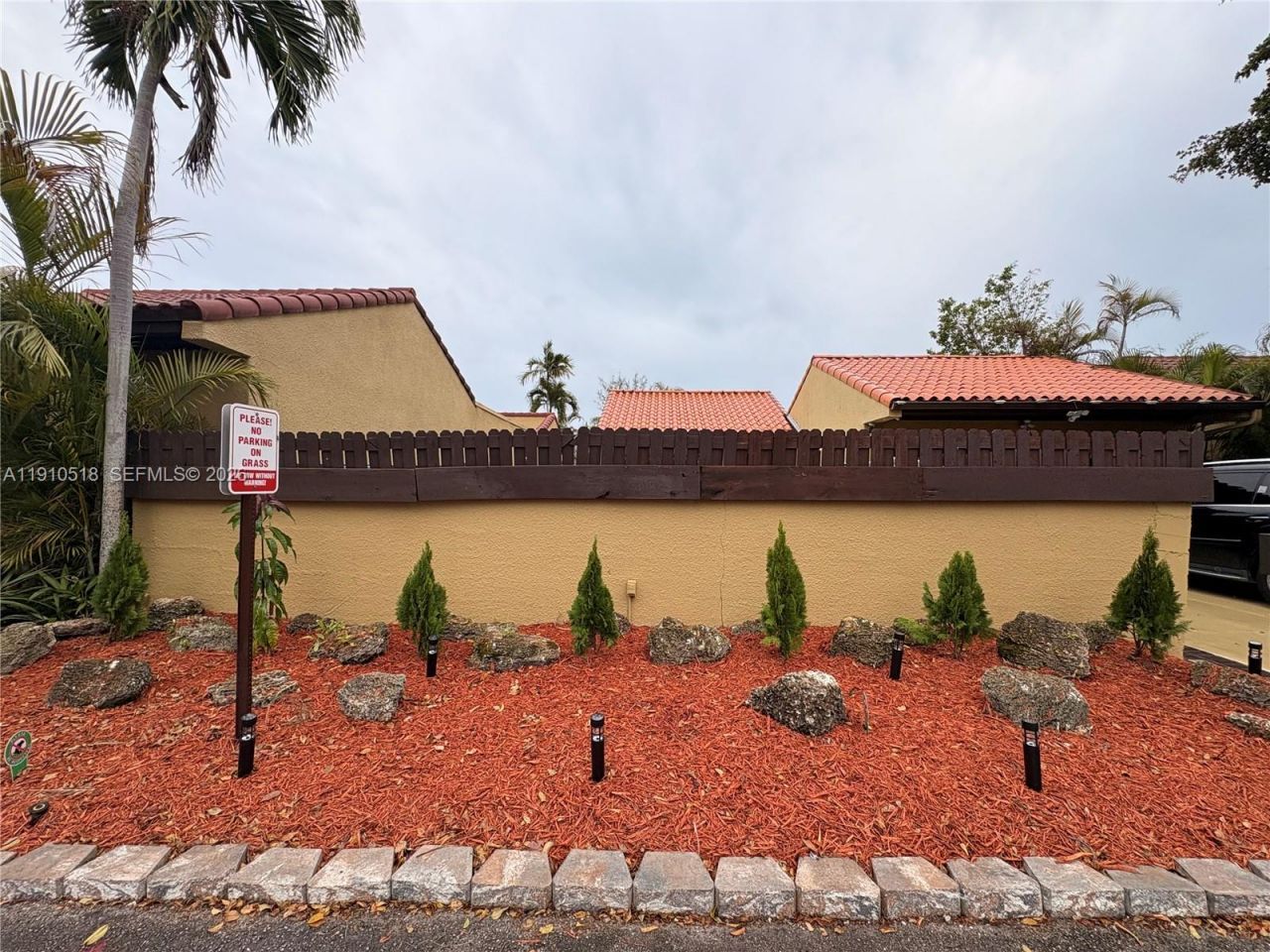 20305 NE 10th Ct, Miami, FL 33179 Photo