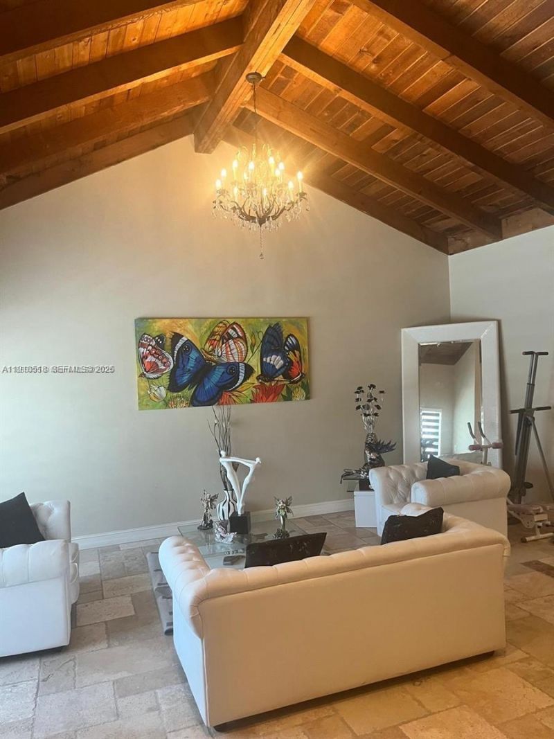 20305 NE 10th Ct, Miami, FL 33179 Photo