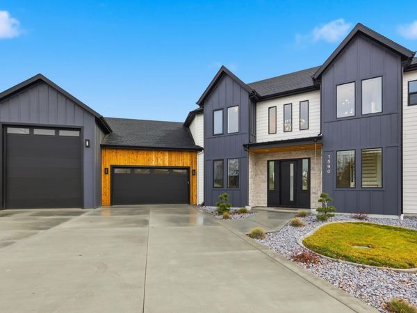 1590 N Watershed Ln, Star, ID 83669