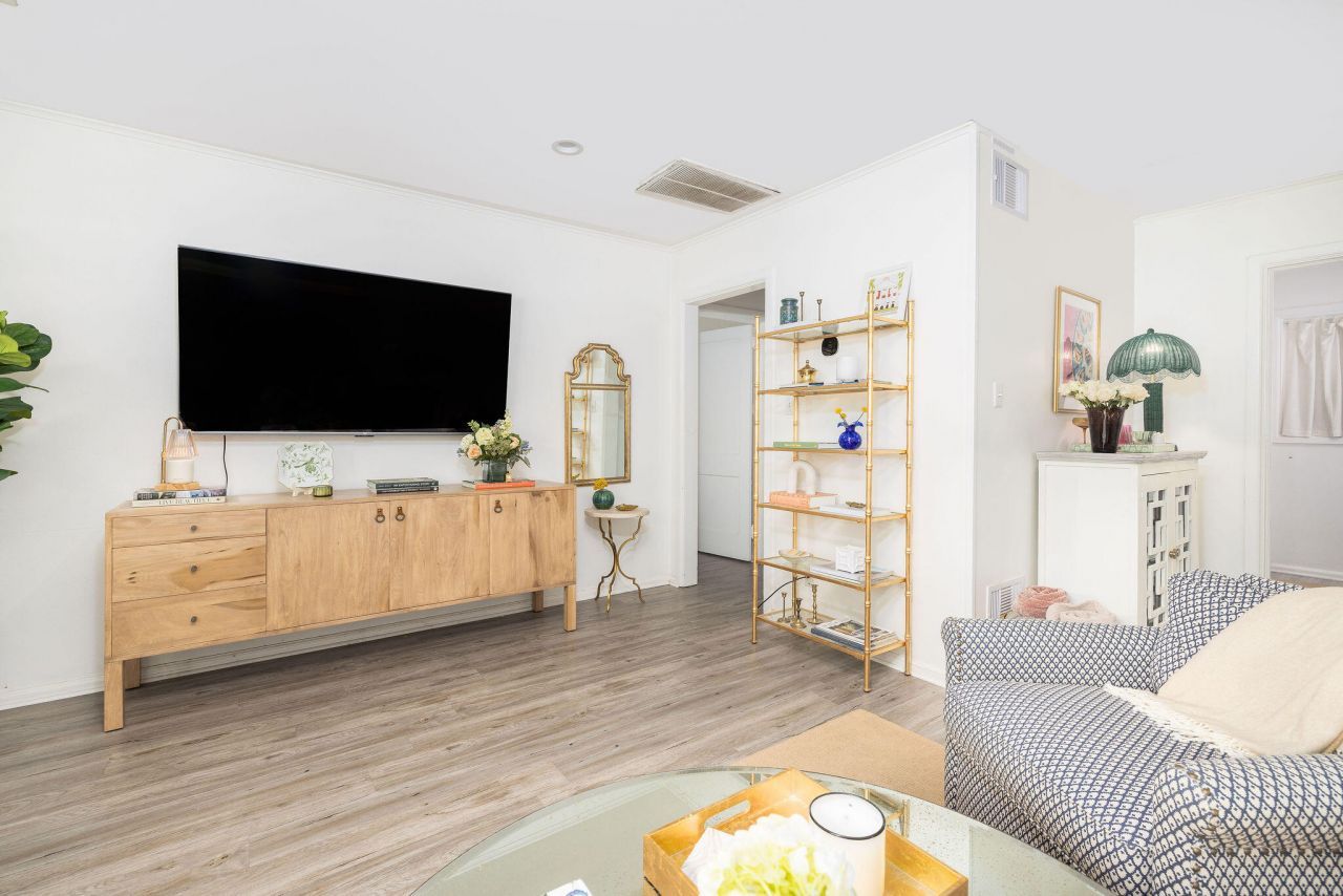 2 Ellen Avenue Photo 18