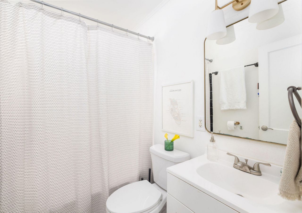 2 Ellen Avenue Photo 19