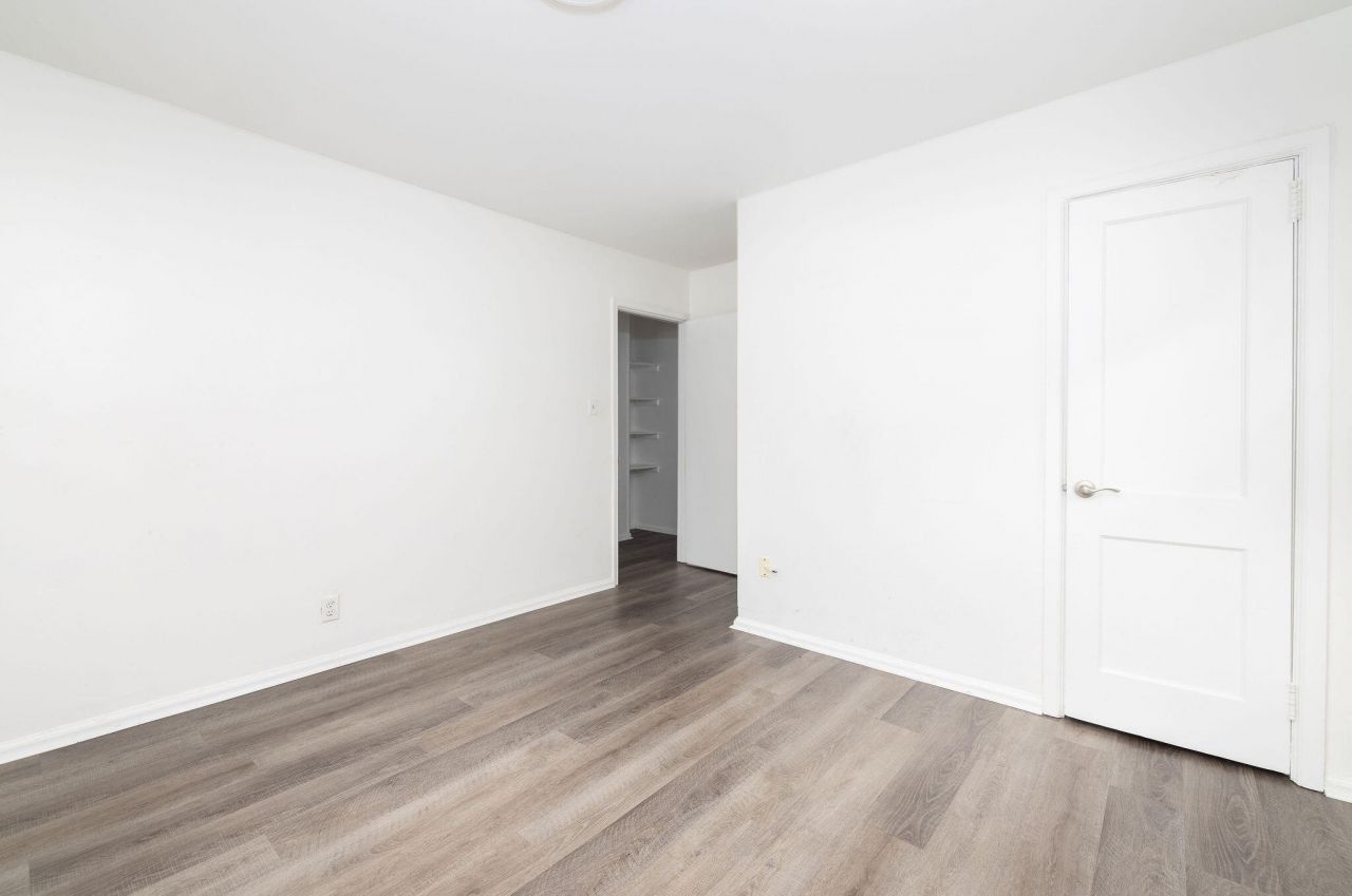 2 Ellen Avenue Photo 23