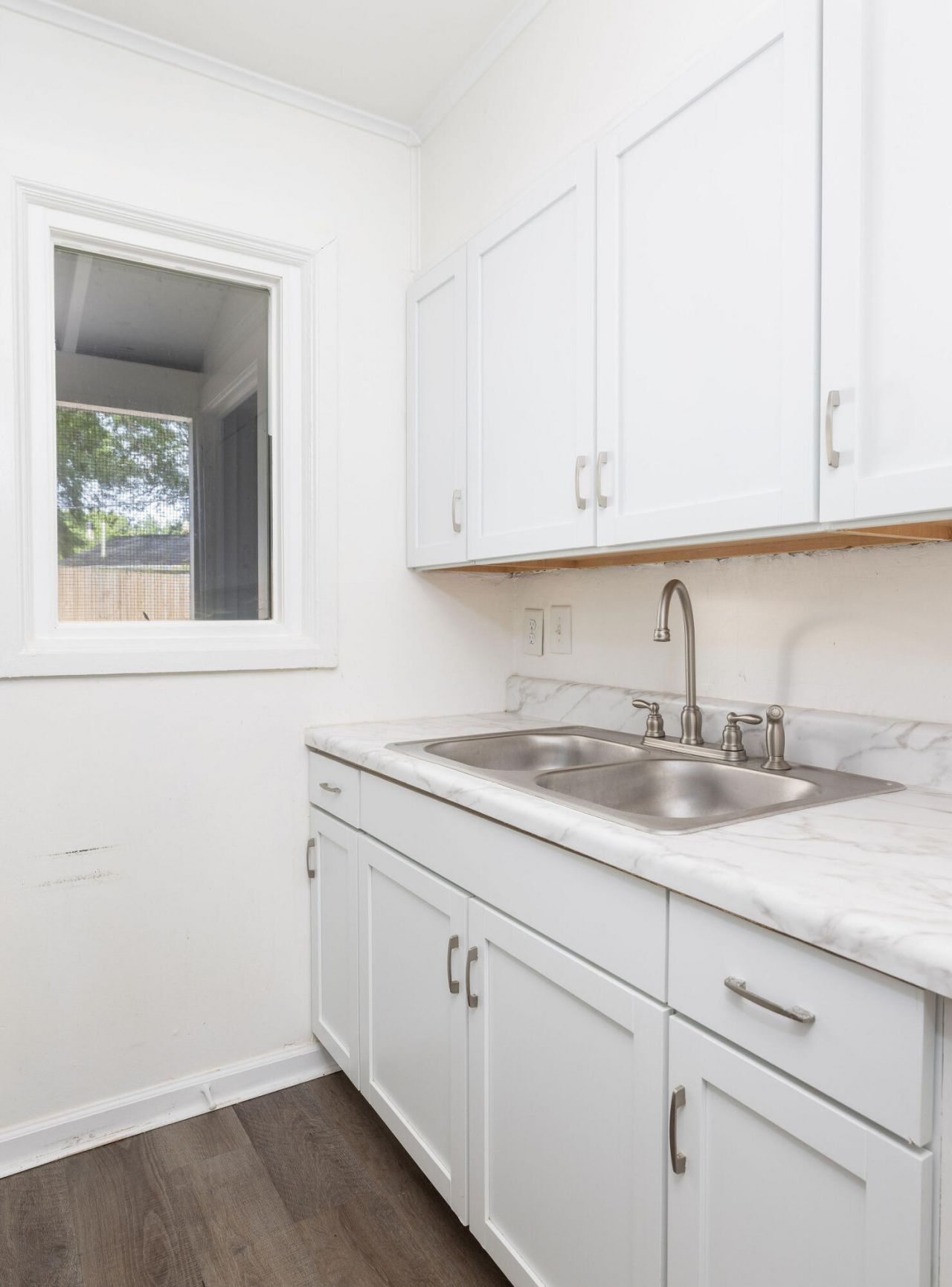 2 Ellen Avenue Photo 29