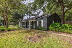 2 Ellen Avenue photo 4