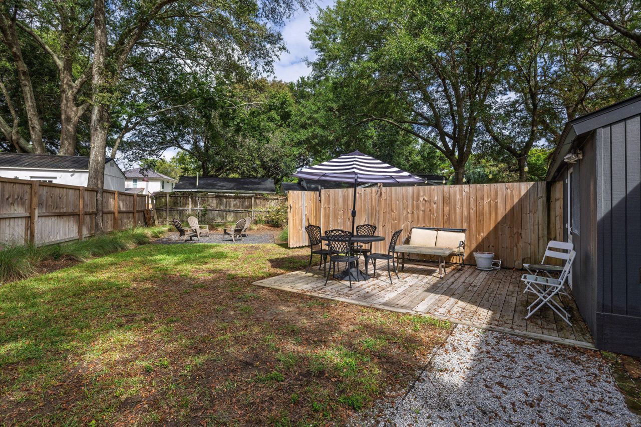 2 Ellen Avenue Photo 45