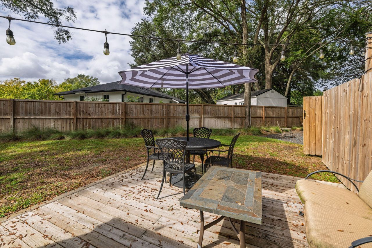 2 Ellen Avenue Photo 46