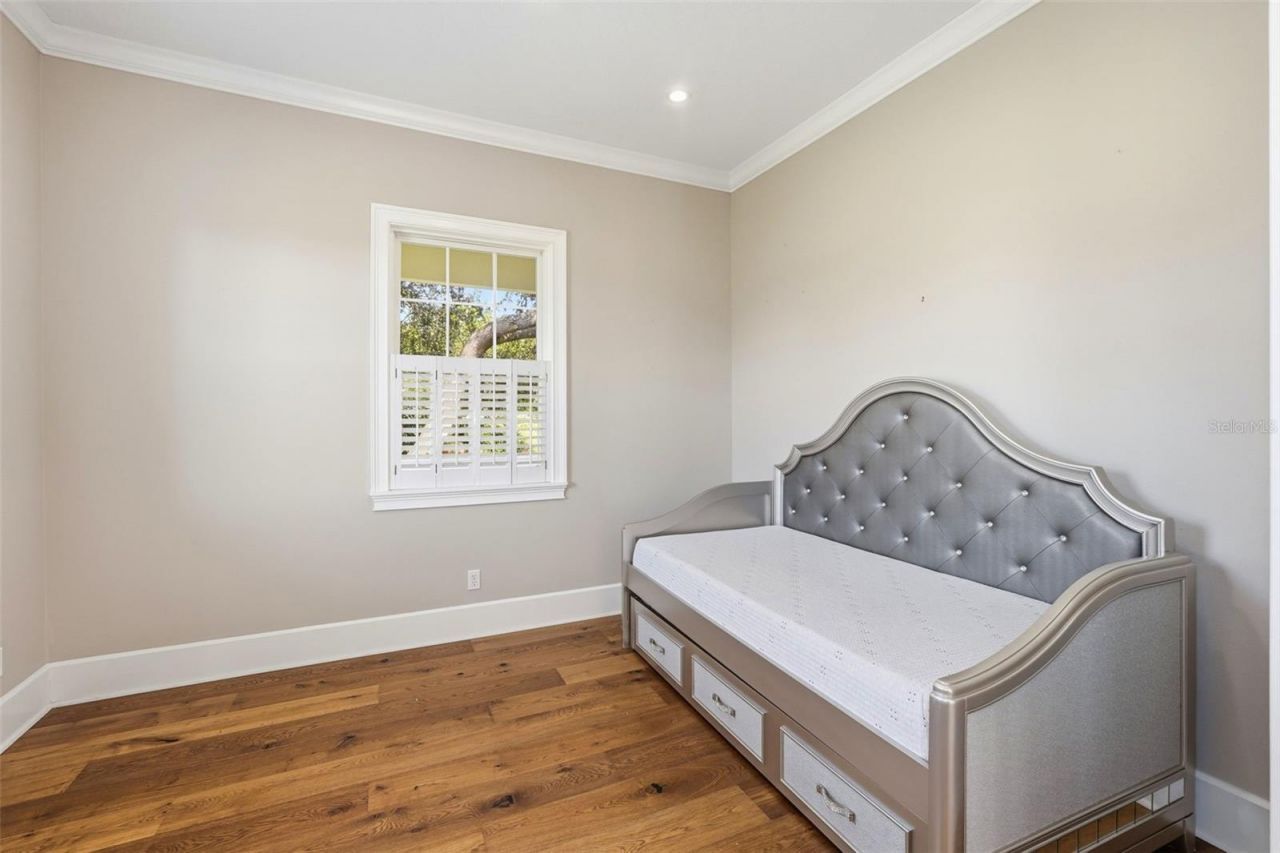 580 W 10th Avenue, Mount Dora, FL 32757 Photo