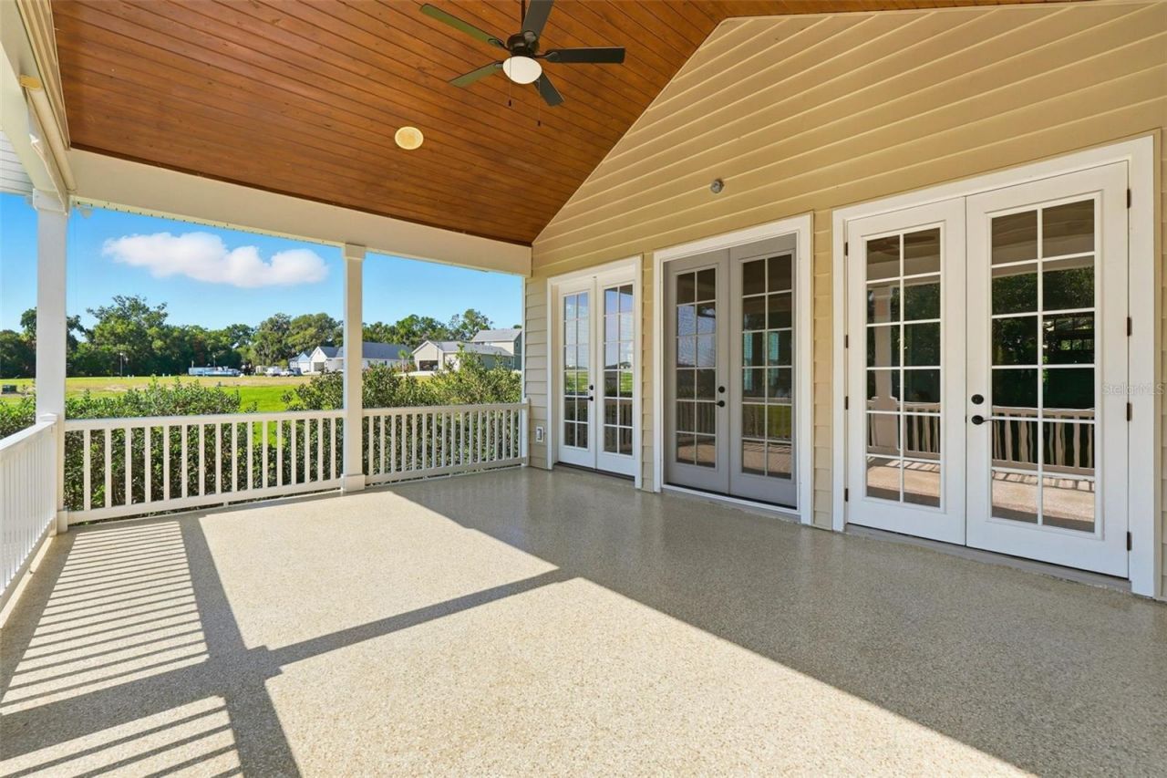 580 W 10th Avenue, Mount Dora, FL 32757 Photo