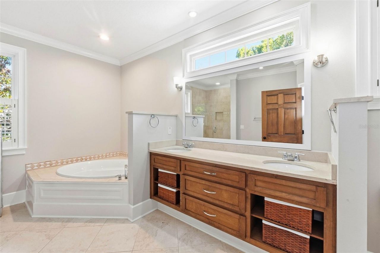 580 W 10th Avenue, Mount Dora, FL 32757 Photo