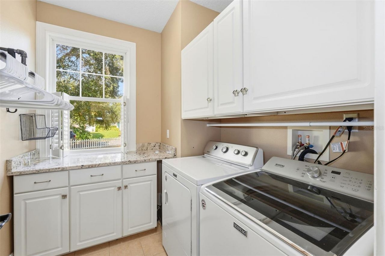 580 W 10th Avenue, Mount Dora, FL 32757 Photo