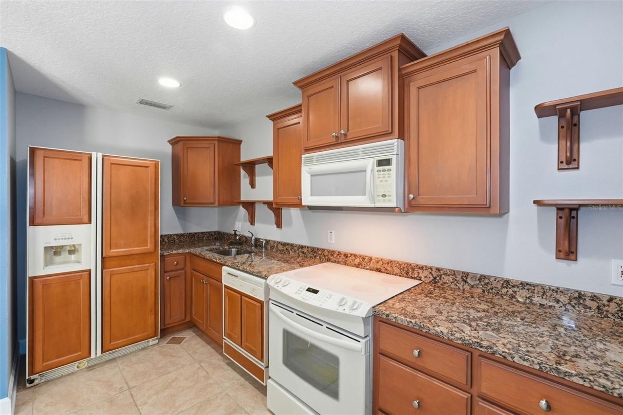 580 W 10th Avenue, Mount Dora, FL 32757 Photo