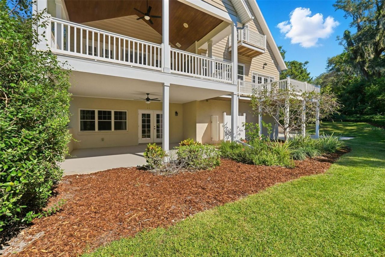 580 W 10th Avenue, Mount Dora, FL 32757 Photo