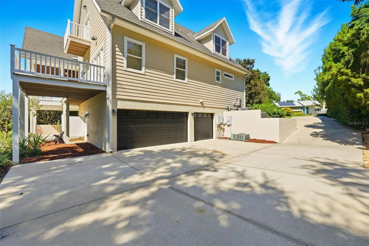 580 W 10th Avenue, Mount Dora, FL 32757 Photo