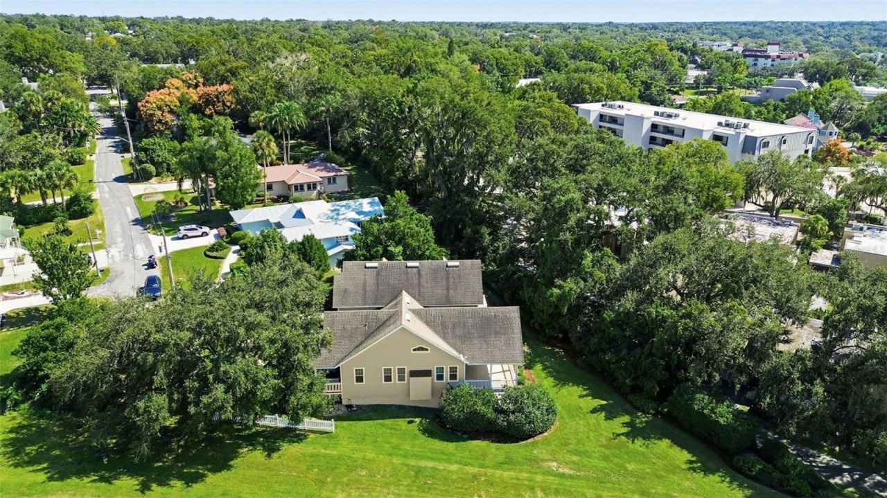 580 W 10th Avenue, Mount Dora, FL 32757 Photo