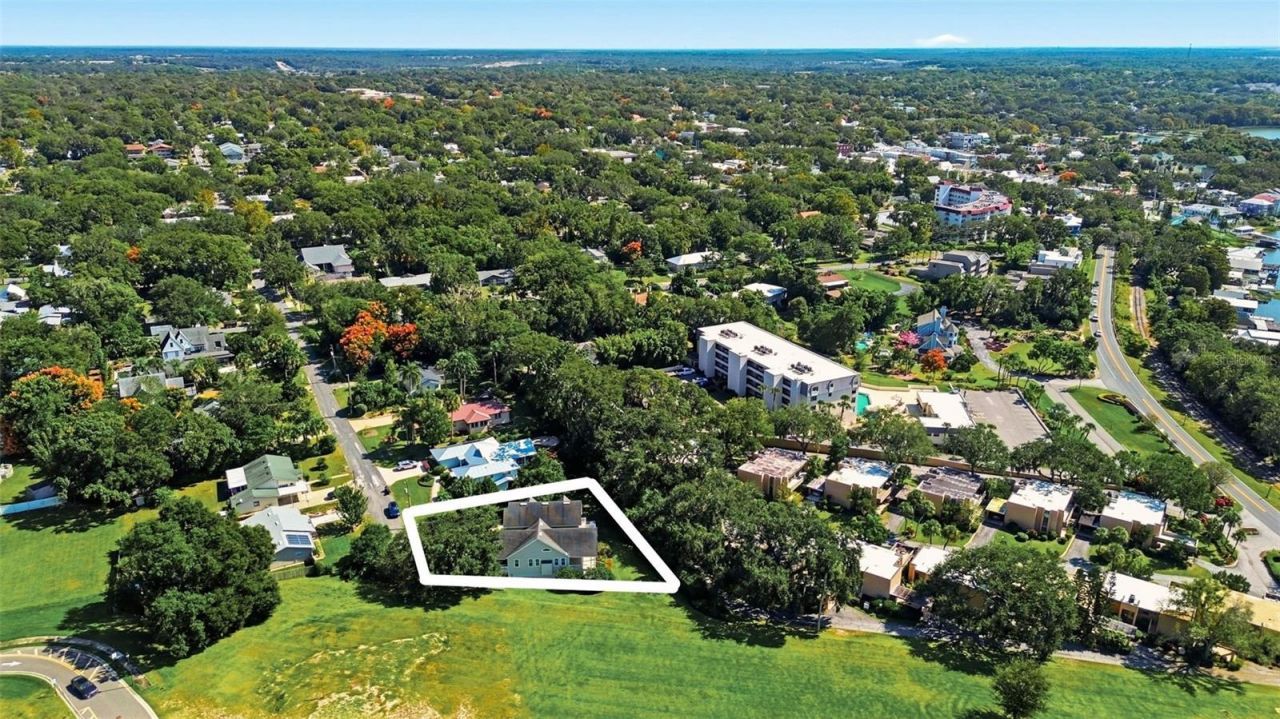 580 W 10th Avenue, Mount Dora, FL 32757 Photo