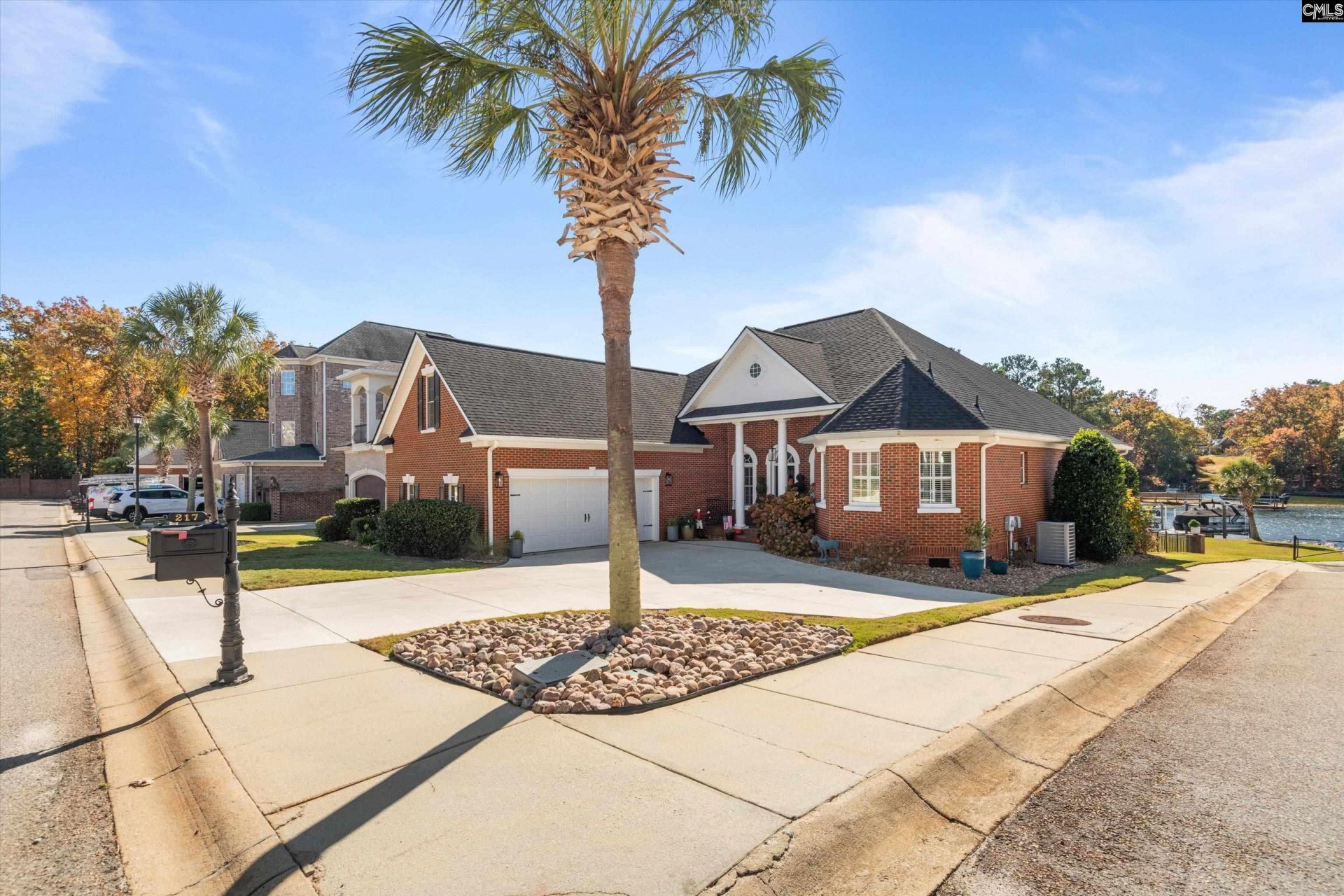 217 Palm Lake Drive Photo 10