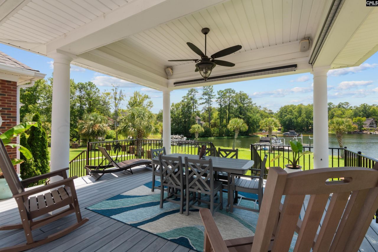 217 Palm Lake Drive Photo 4