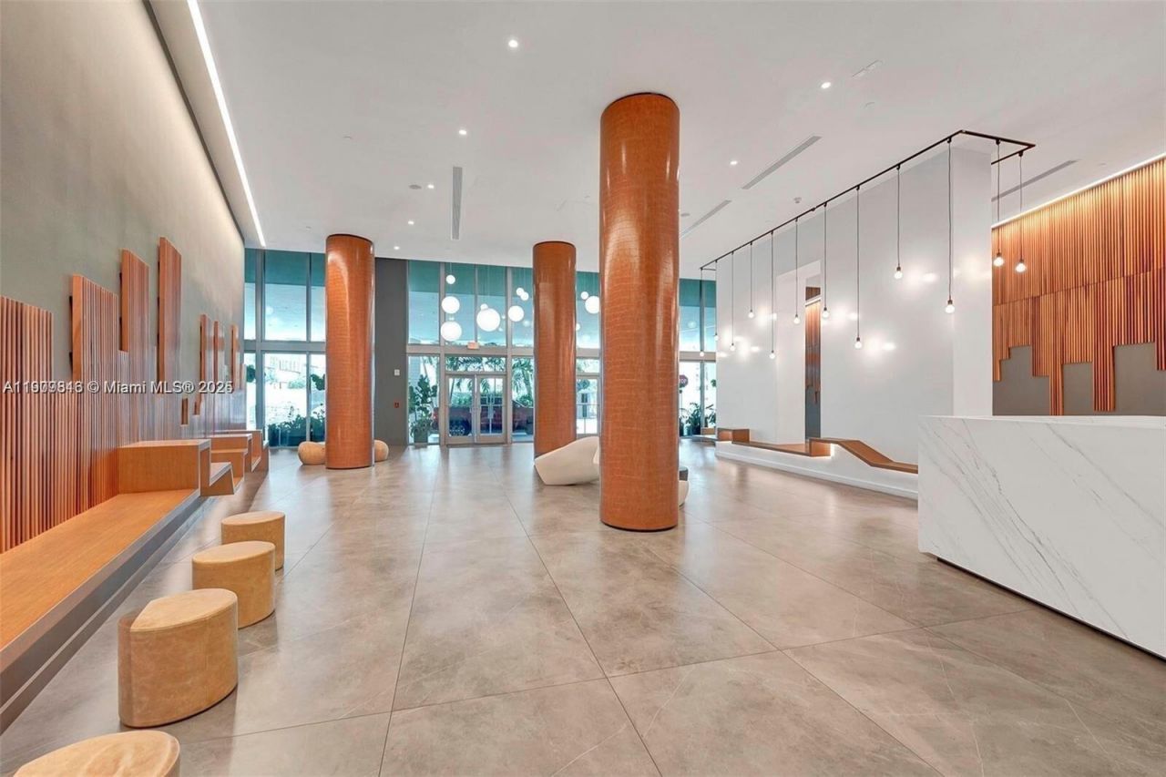 350 S Miami Ave, Unit 3914, Miami, FL 33130 Photo