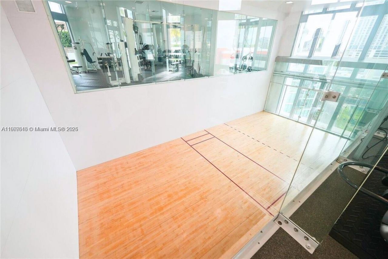 350 S Miami Ave, Unit 3914, Miami, FL 33130 Photo