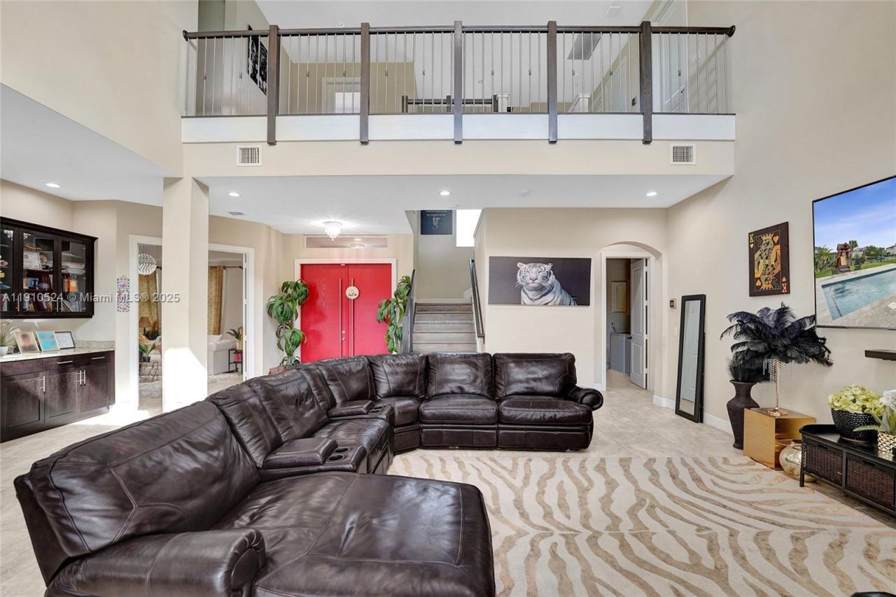 6804 N Stillwater Shores Dr, Davie, FL 33314 Photo