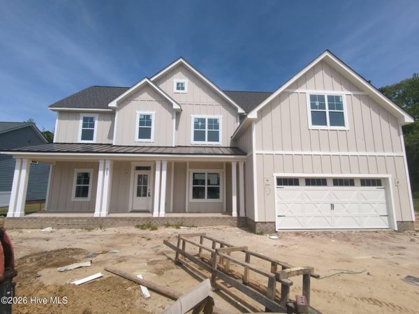 985 Hunter Grace Drive, Winterville, NC 28590