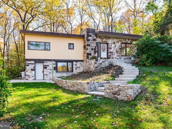 3211 PRICETOWN ROAD, FLEETWOOD, PA 19522