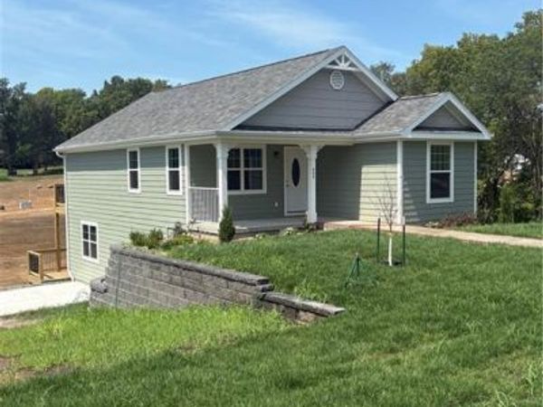 605 Washington Street, Atchison, KS 66002