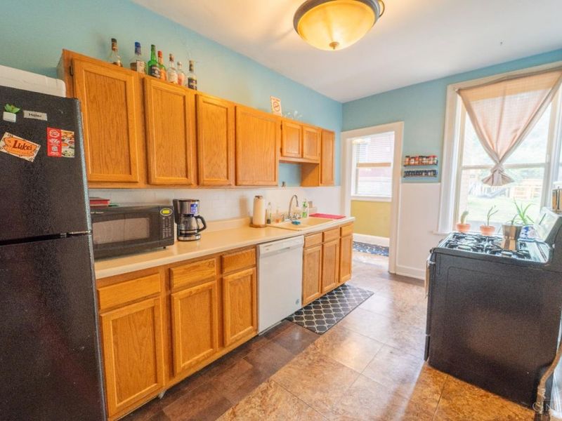 3896 Reading Road, Unit M, Cincinnati, OH 45229 Photo 17