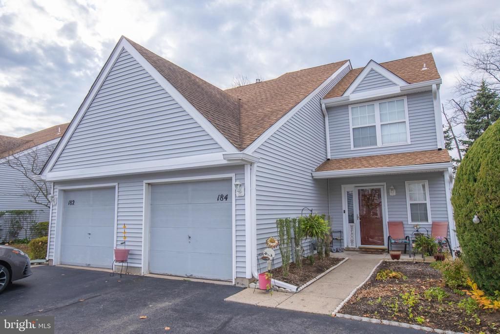 184 Birch Hollow Drive, Bordentown, NJ 08505 Main Photo