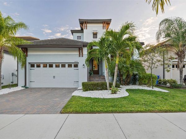 1025 SEAGRAPE DRIVE, RUSKIN, FL 33570