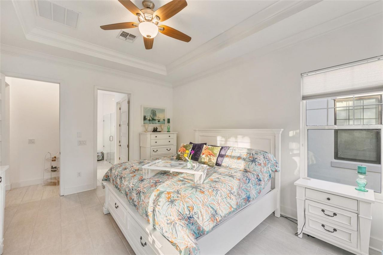1025 Seagrape Drive, Ruskin, FL 33570 Photo