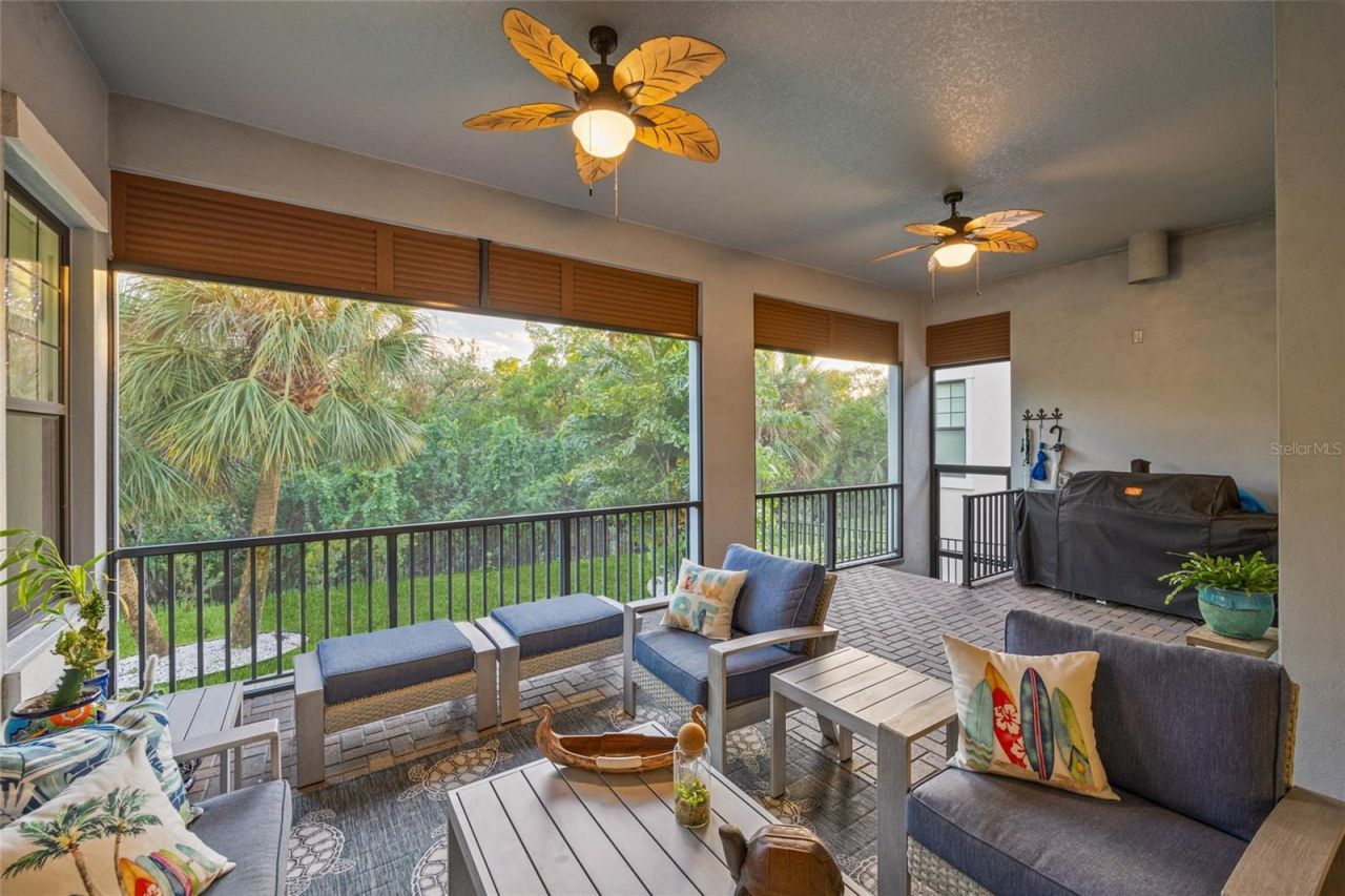 1025 Seagrape Drive, Ruskin, FL 33570 Photo
