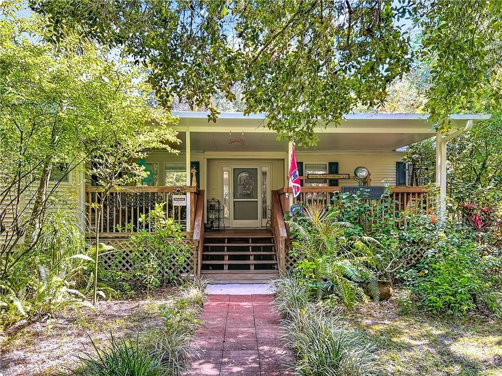1432 Silver Lake Rd, Labelle, FL 33935 Photo
