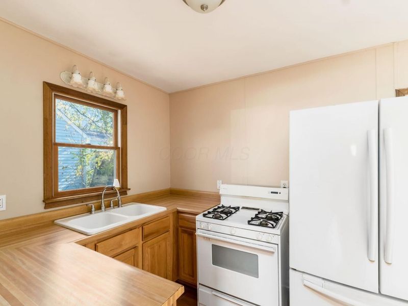 1743 Ransburg Avenue, Columbus, OH 43223 Photo 7