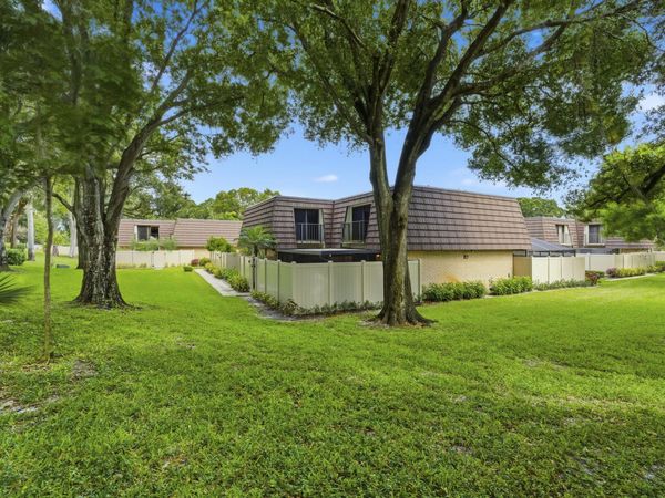 7511 75th Way, West Palm Beach, FL 33407