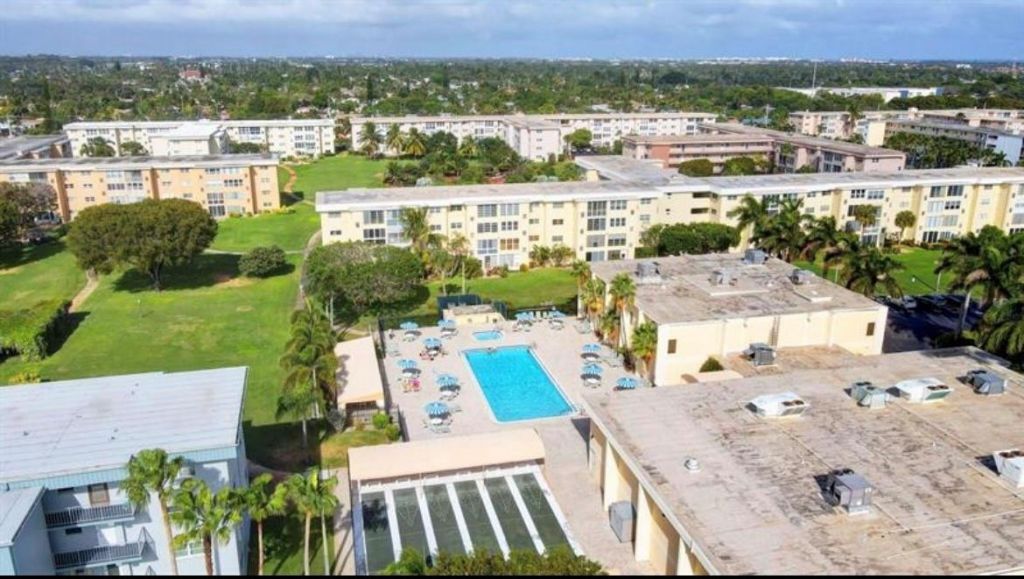 2615 NE 3rd Court, Unit 217, Boynton Beach, FL 33435 Photo